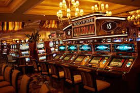 Suasana meja Live Casino don178 dengan dealer profesional dan streaming berkualitas tinggi